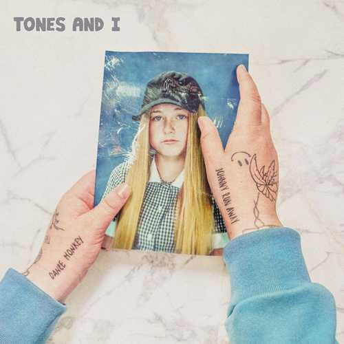 Музыка Tones And I - Bad Child