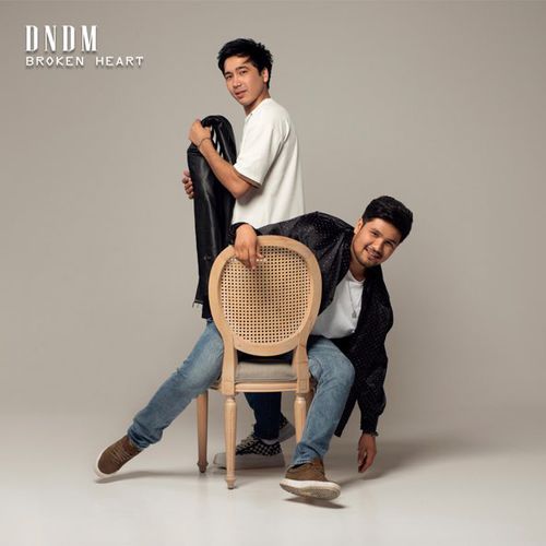Музыка Dndm - Broken Heart