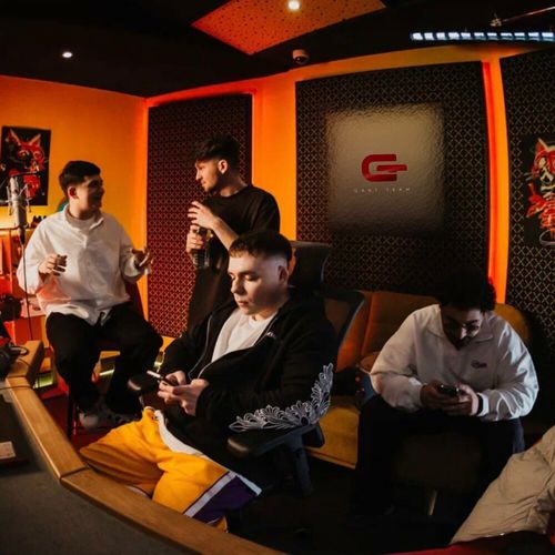 Музыка Bagardi - Поздним Вечером (feat. Goro & Asatro)
