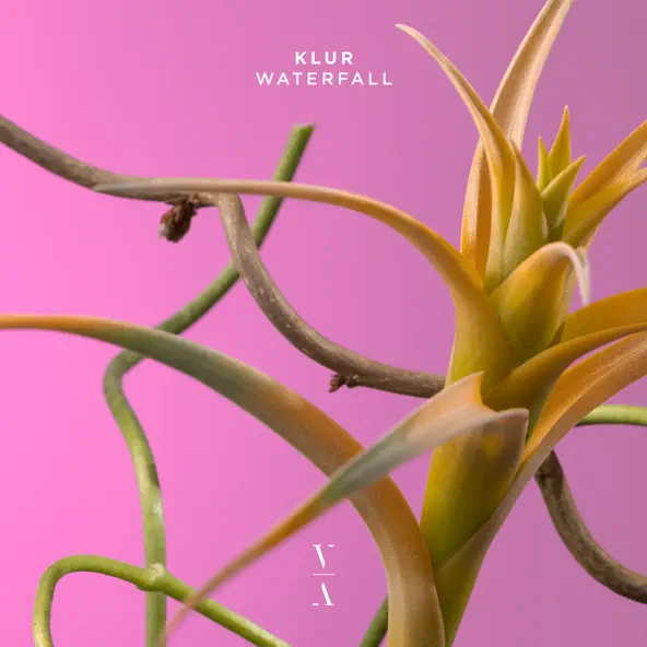 Музыка Klur - Waterfall