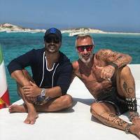Музыка Gianluca Vacchi & Luis Fonsi - Sigamos Bailando (feat. Yandel)